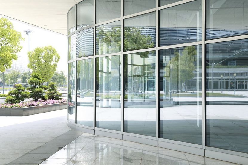All You Need To Know About Benefits Of Using Glass In Commercial & Residential Buildings